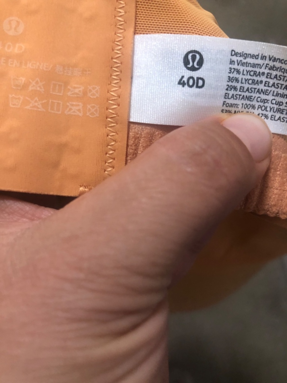 Lululemon AirSupport Sport  Bra in a warm apricot color 40D - Picture 3 of 4